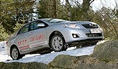 ������� Toyota Corolla � ����������� ����� Camry, �� ���� �������������, ����� � ����� ������ � ��������